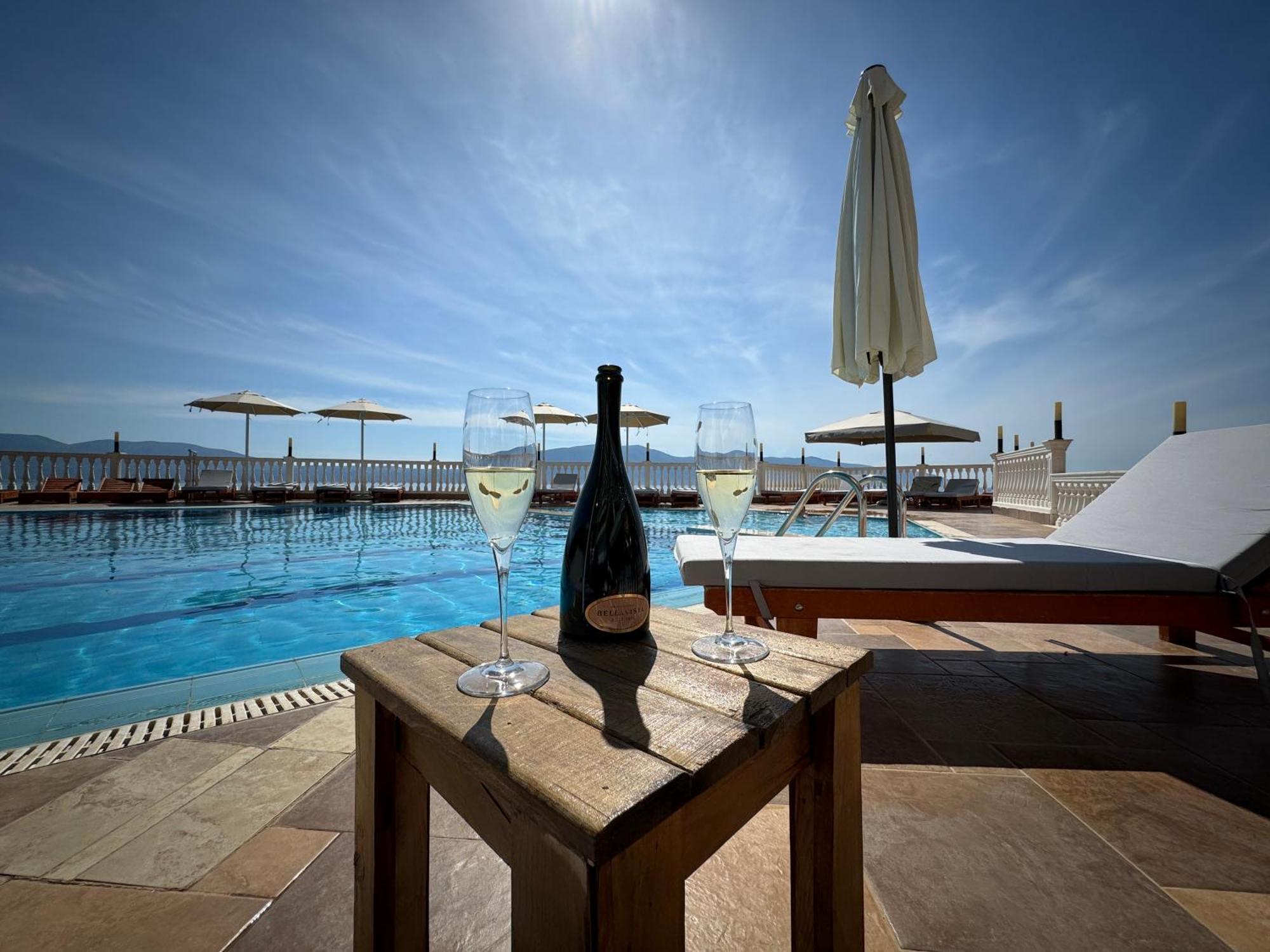 Nuna Hotel Радиме Екстер'єр фото